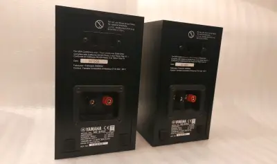 Parlantes Yamaha negros - miniatura 6