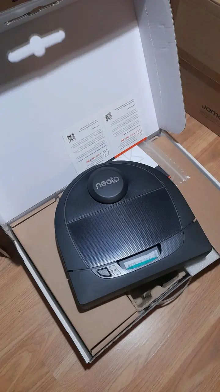 Robot aspiradora Neato D4 - 4