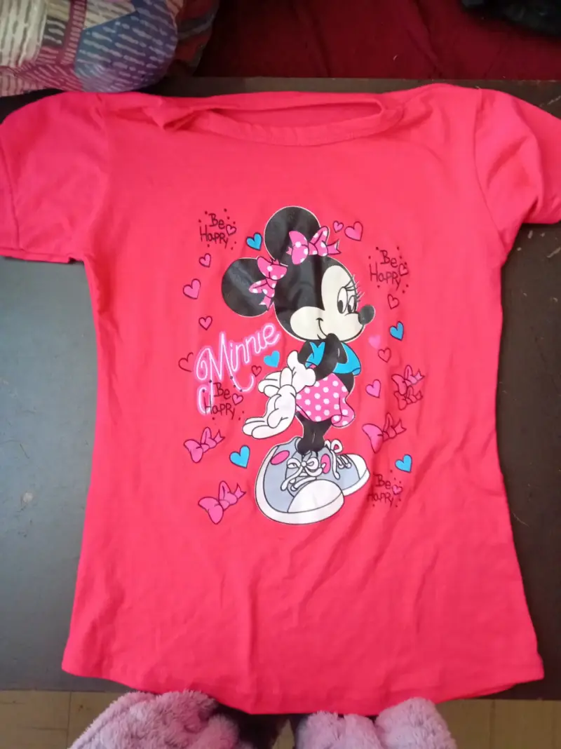 Polera roja Mickey y Pluto.. paw patrol y barbie - 3
