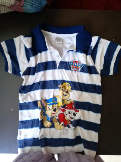 Polera roja Mickey y Pluto.. paw patrol y barbie - miniatura 6