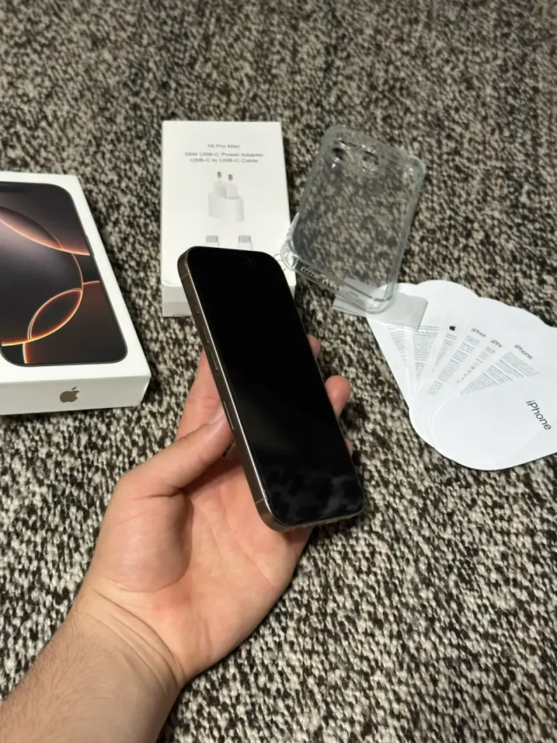 iPhone 16 Pro dorado, 128GB, 90%🔋 - 5