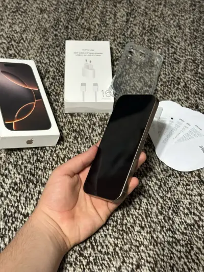 iPhone 16 Pro dorado, 128GB, 90%🔋 - miniatura 6
