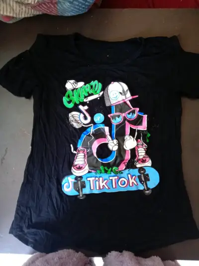 Polera The Promised Neverland y tik tok - miniatura 2