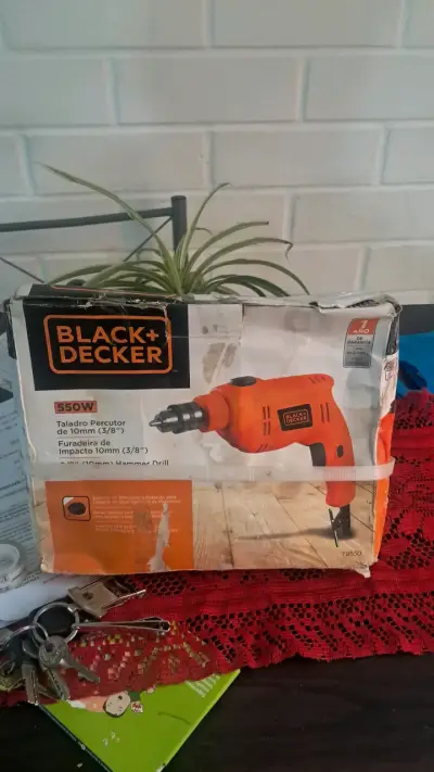 Taladro percutor Black & Decker - miniatura 1