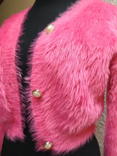 Cárdigan rosa de peluche con botones - miniatura 3