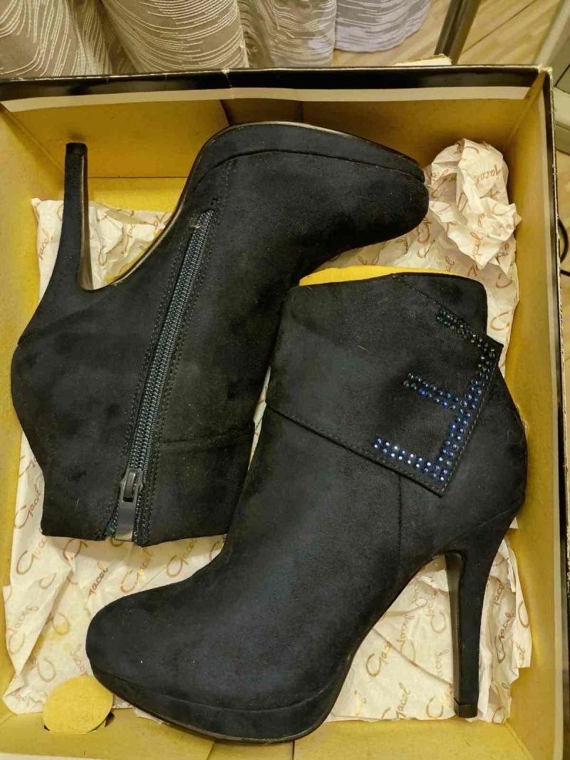 Botines azul de tacón alto marca Gacel - 5
