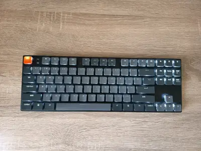 Teclado mecánico retroiluminado - miniatura 1