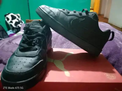 Zapatillas deportivas negras - miniatura 1