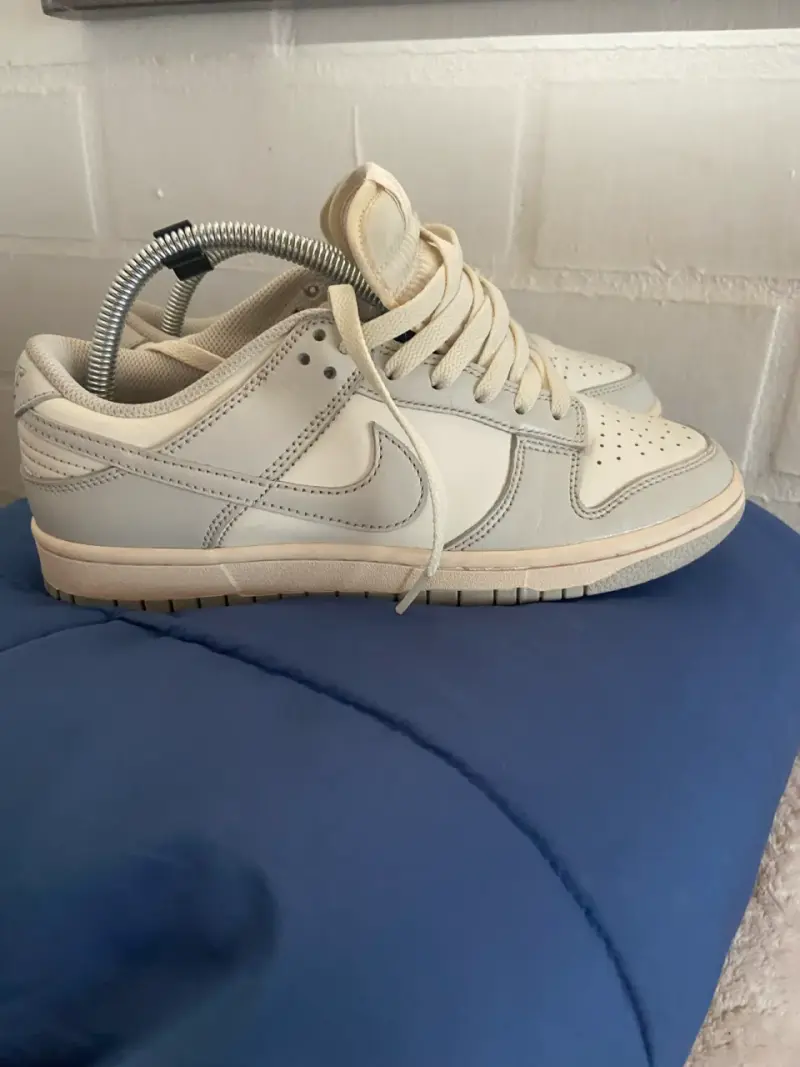 Zapatillas deportivas blancas - 1