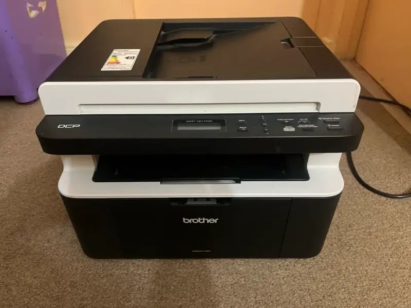 Impresora multifuncional Brother DCP - 4