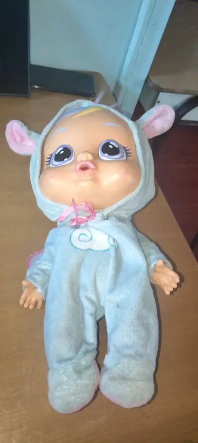 Muñeca bebé llorones disfraz unicornio - miniatura 2