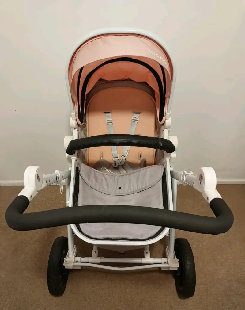 Coche para bebé rosa y gris - 3