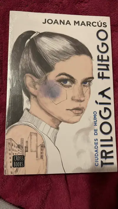 Libro 'Trilogía Fuego' Joana Marcús - miniatura 1