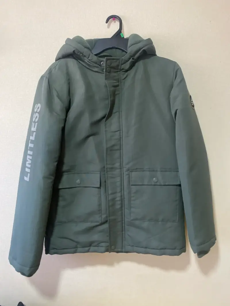 Parka verde con capucha firrada con polar - 2