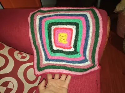 Cojín tejido multicolor - miniatura 3