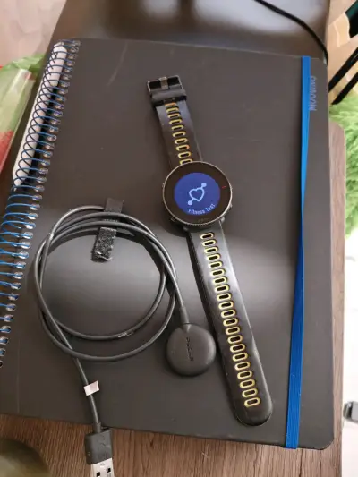 Smartwatch negro con cargador - miniatura 5