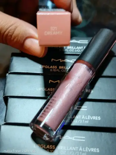 Set de maquillaje MAC variado - miniatura 3