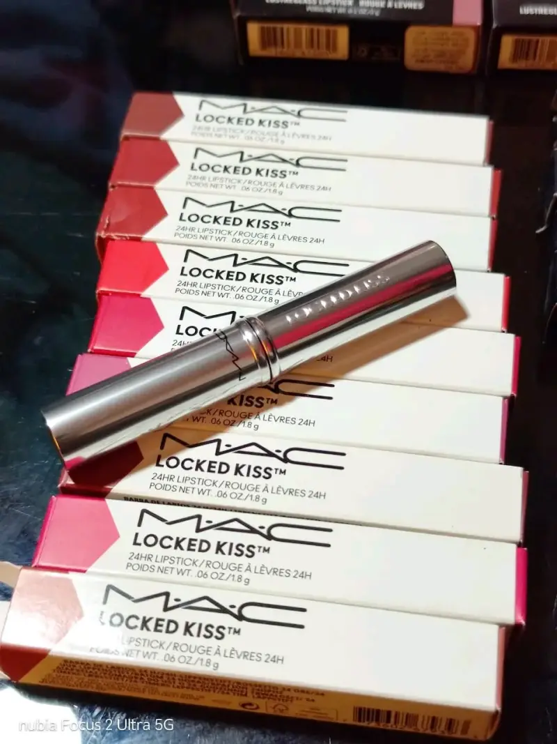Set de maquillaje MAC variado - 6