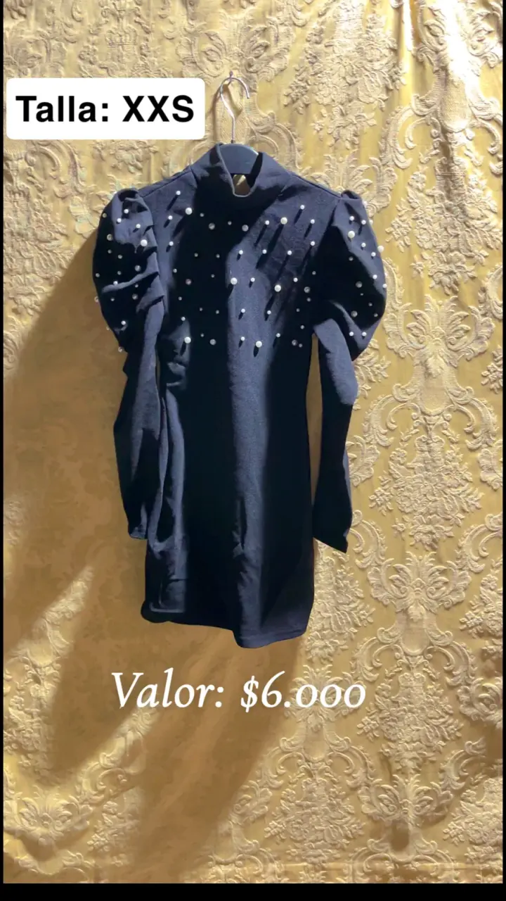 Vestido azul con perlas shein