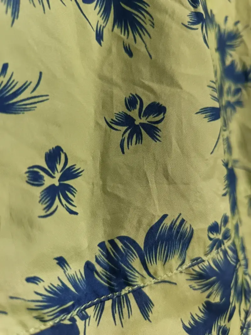 Chaqueta impermeable con estampado floral - 3