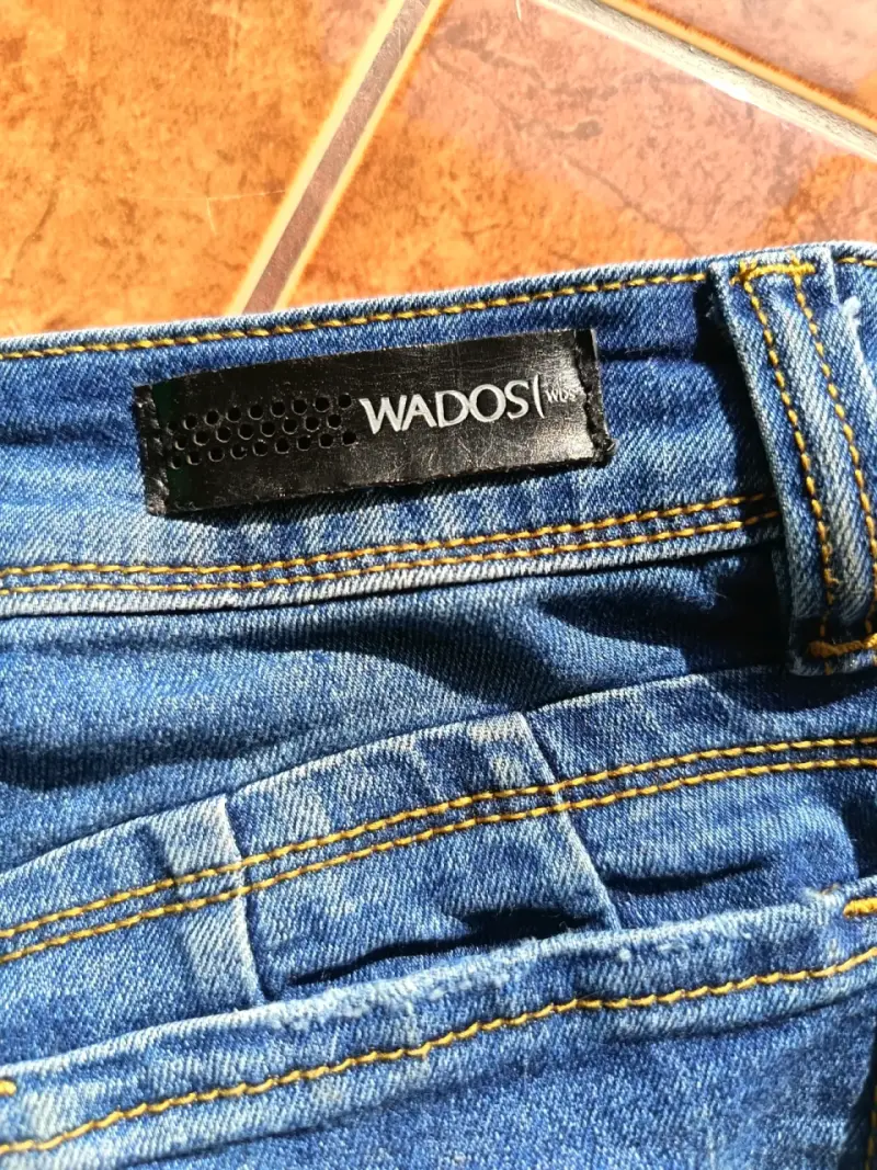 Shorts de jeans desgastados - 3