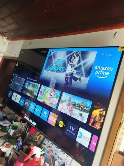 Televisor inteligente LED 65 pulgadas - miniatura 1