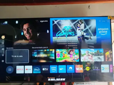 Televisor inteligente LED 65 pulgadas - miniatura 2