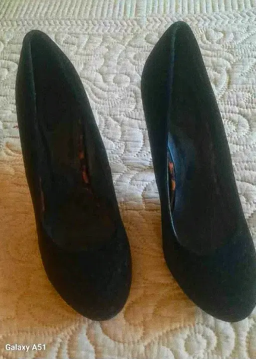 Tacones negros elegantes - 2