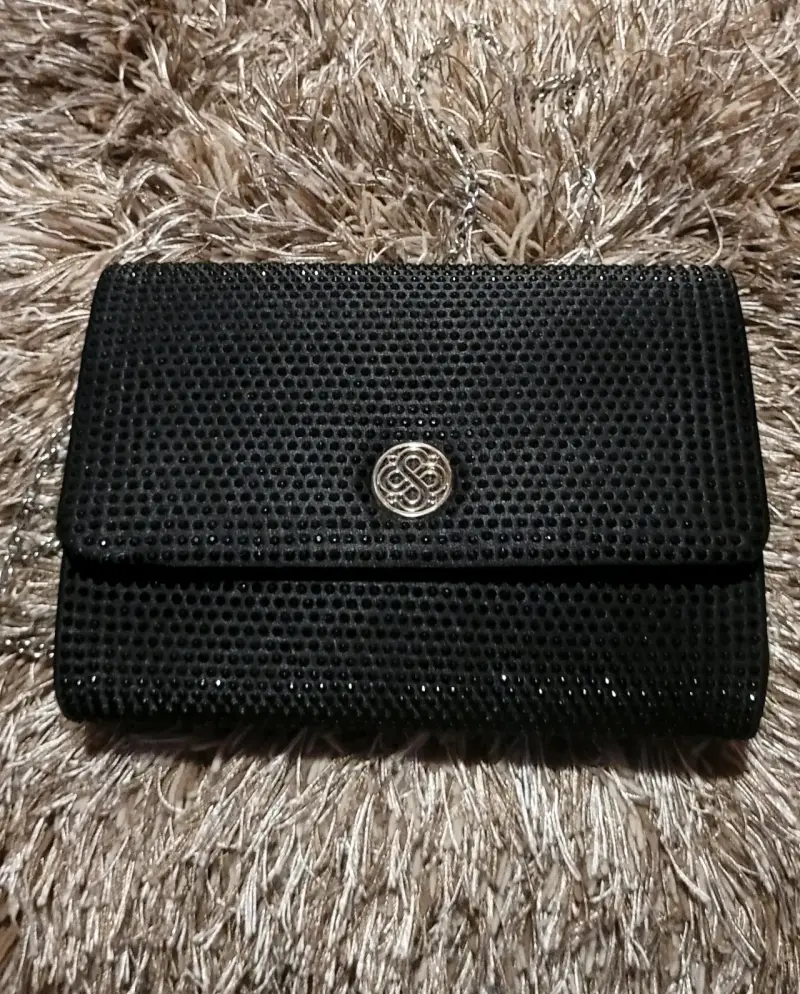 Cartera negra con brillantes - 3