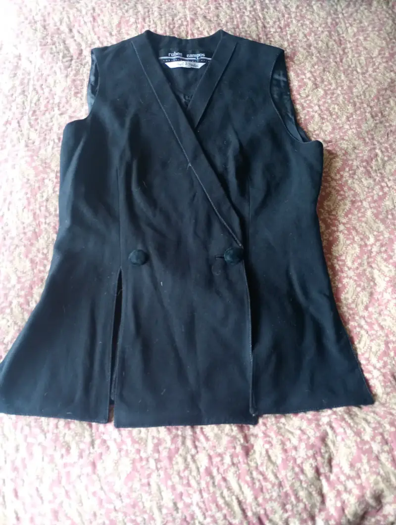 Gillet negro Rubén Campos - 1
