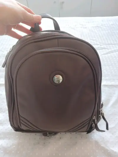 Mochila marrón estilo clásico - miniatura 2