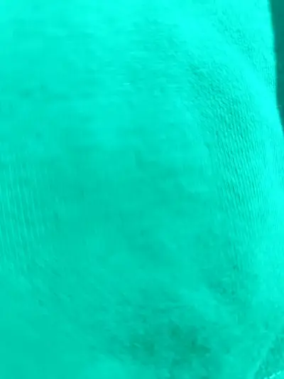 Polerón verde con diseño de alas - miniatura 5