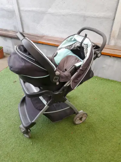 Coche para bebe negro calipso - miniatura 1