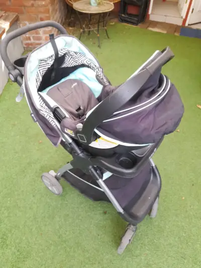 Coche para bebe negro calipso - miniatura 2