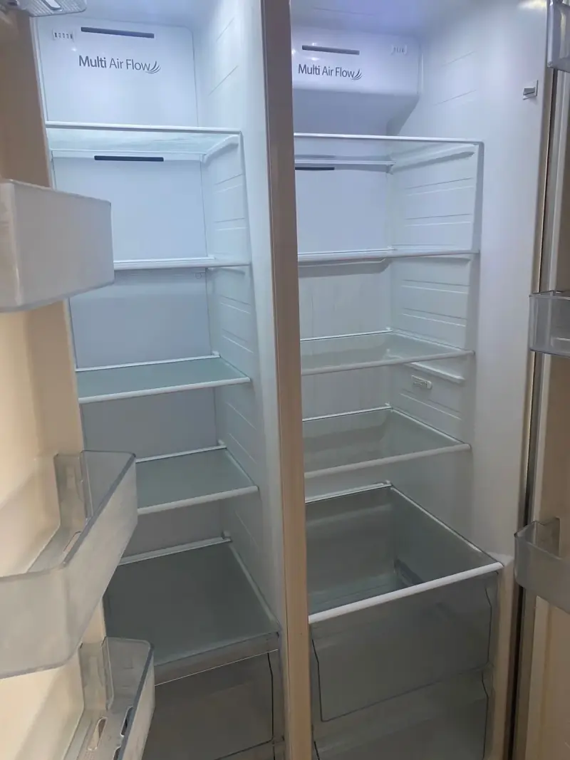 Refrigerador Hisense inox - 3