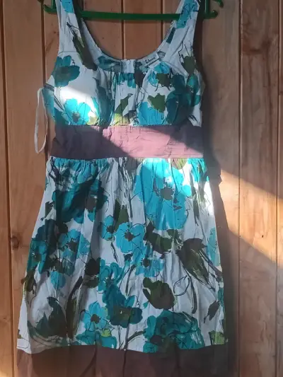 Vestido floral sin mangas - miniatura 1