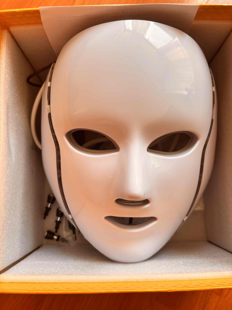 Máscara LED para cuidado facial - 1