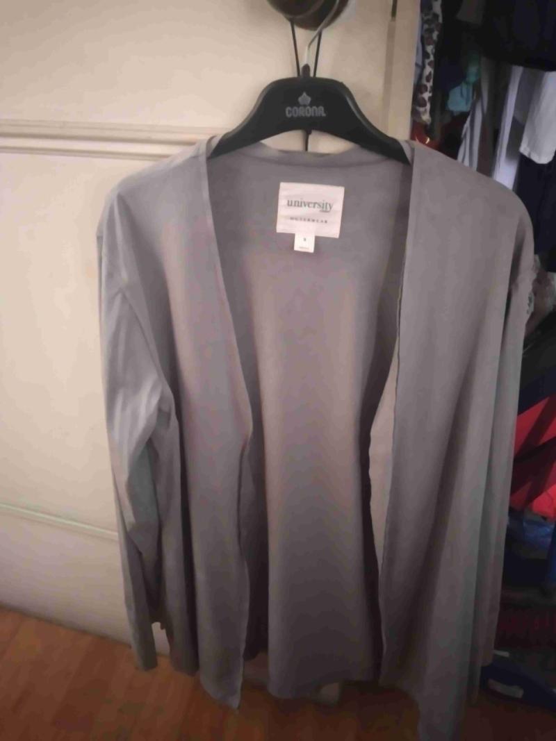 Set de 4 Cardigans + Chaleco  University de Falabe - 2