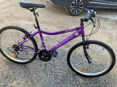Bicicleta montaña púrpura 24" - miniatura 3