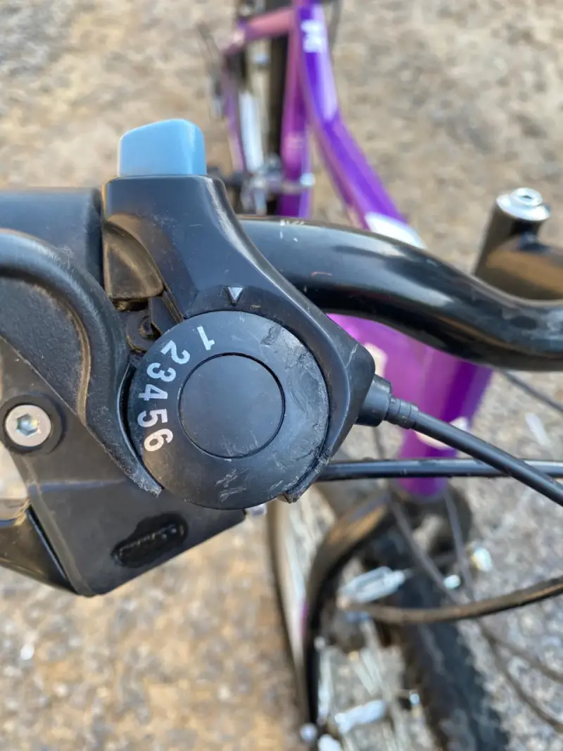 Bicicleta montaña púrpura 24" - 4