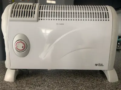 CONVECTOR ELÉCTRICO - Marcas Ursus Trotter - miniatura 1