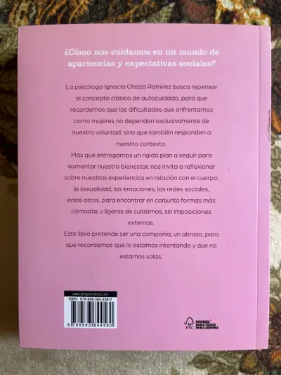 Libro 'Juntas' de Ignacia Oteíza - miniatura 2