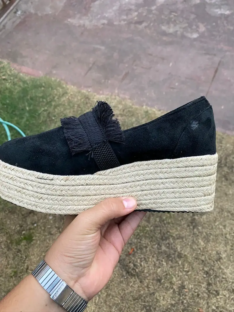 Zapatos negros con flecos - 4