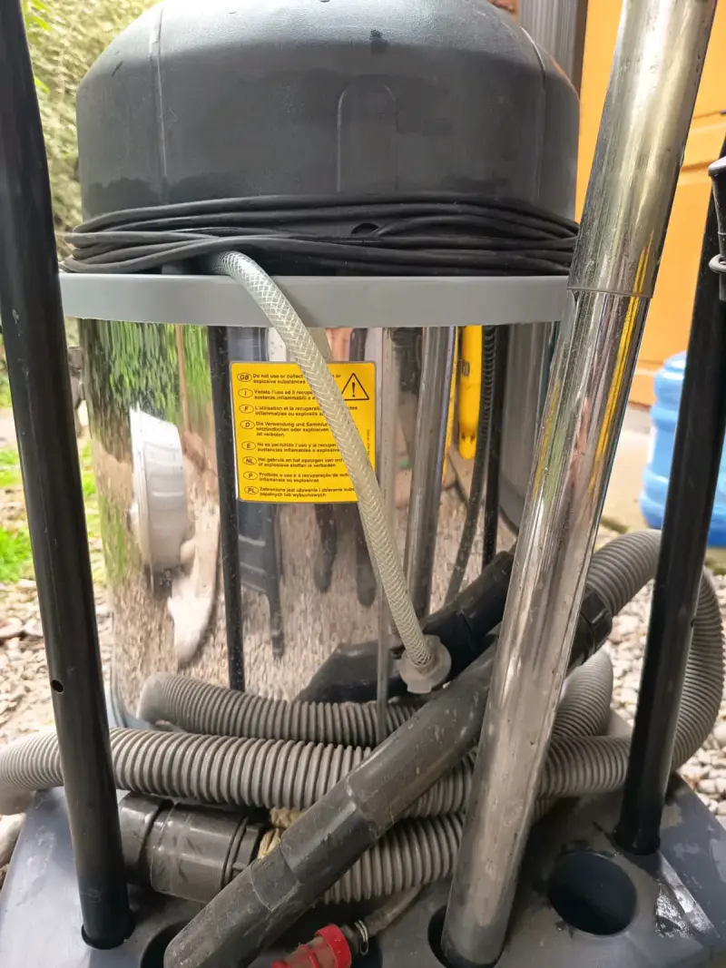 Aspiradora industrial Lavor Pro - 2