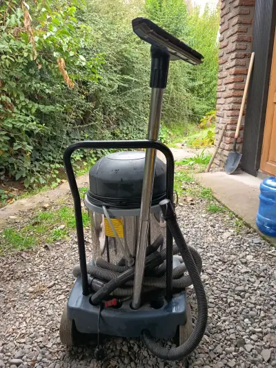 Aspiradora industrial Lavor Pro - miniatura 3