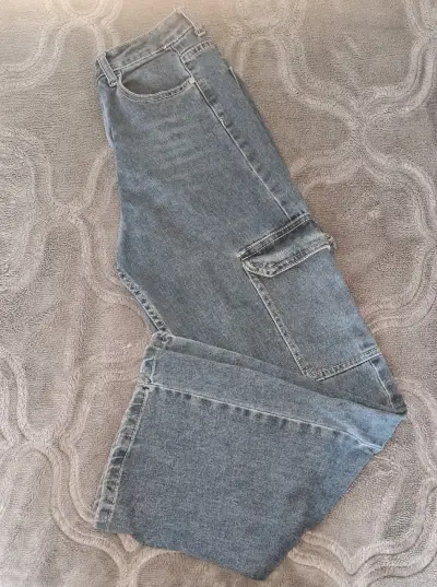Jeans cargo azul denim. - miniatura 2