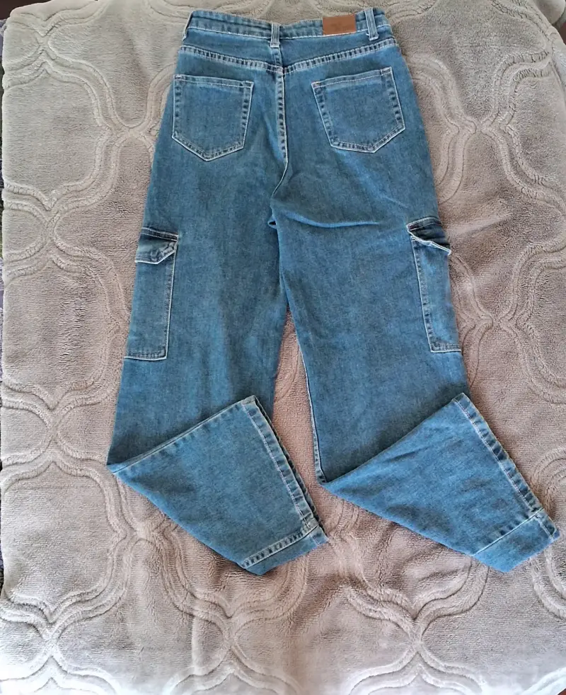 Jeans cargo azul denim. - 5