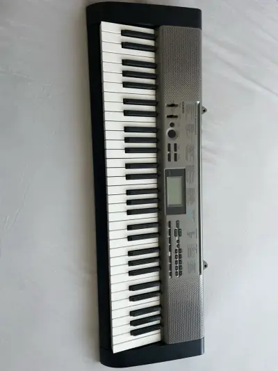 Teclado electrónico CASIO CTK - 1300ES - miniatura 1