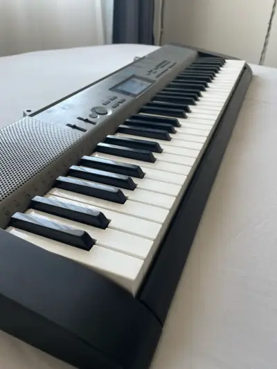 Teclado electrónico CASIO CTK - 1300ES - miniatura 2