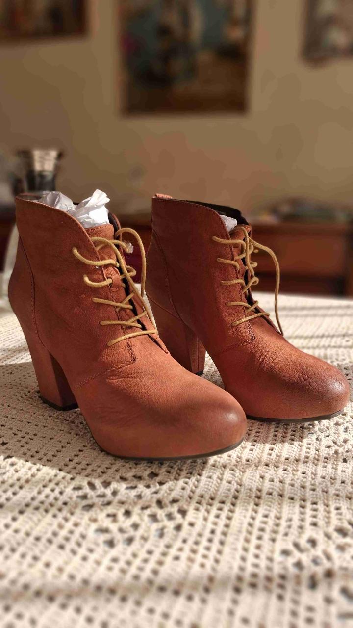 Botines ALDO de cuero marrón NUEVO - 1